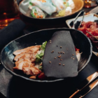 أطباق يابانية ساخنة